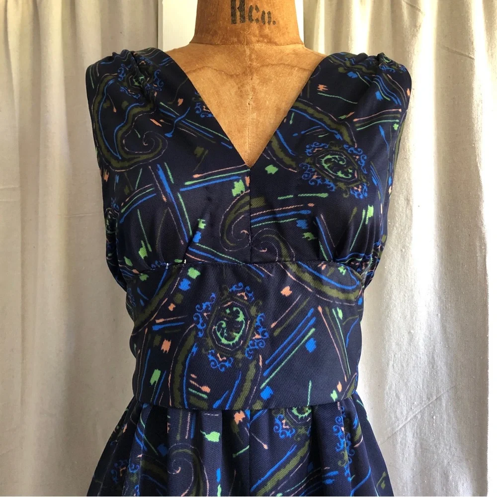 SOLD Vintage 60s Empire Maxi Dress + Matching Tassel Trim Pashmina Style Shawl - Picture 5 of 9